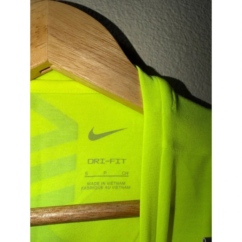 NEW Girls Nike Pro Cropped Tank Top Size Small